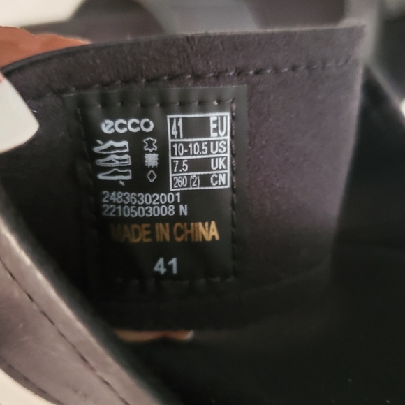 Ecco Damara Thong Sandals - Picture 9 of 10